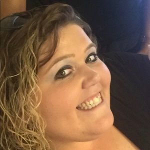 Meet your Posher, Stacy